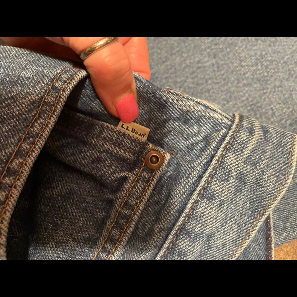 L. L. Bean Classic Fit - image 7